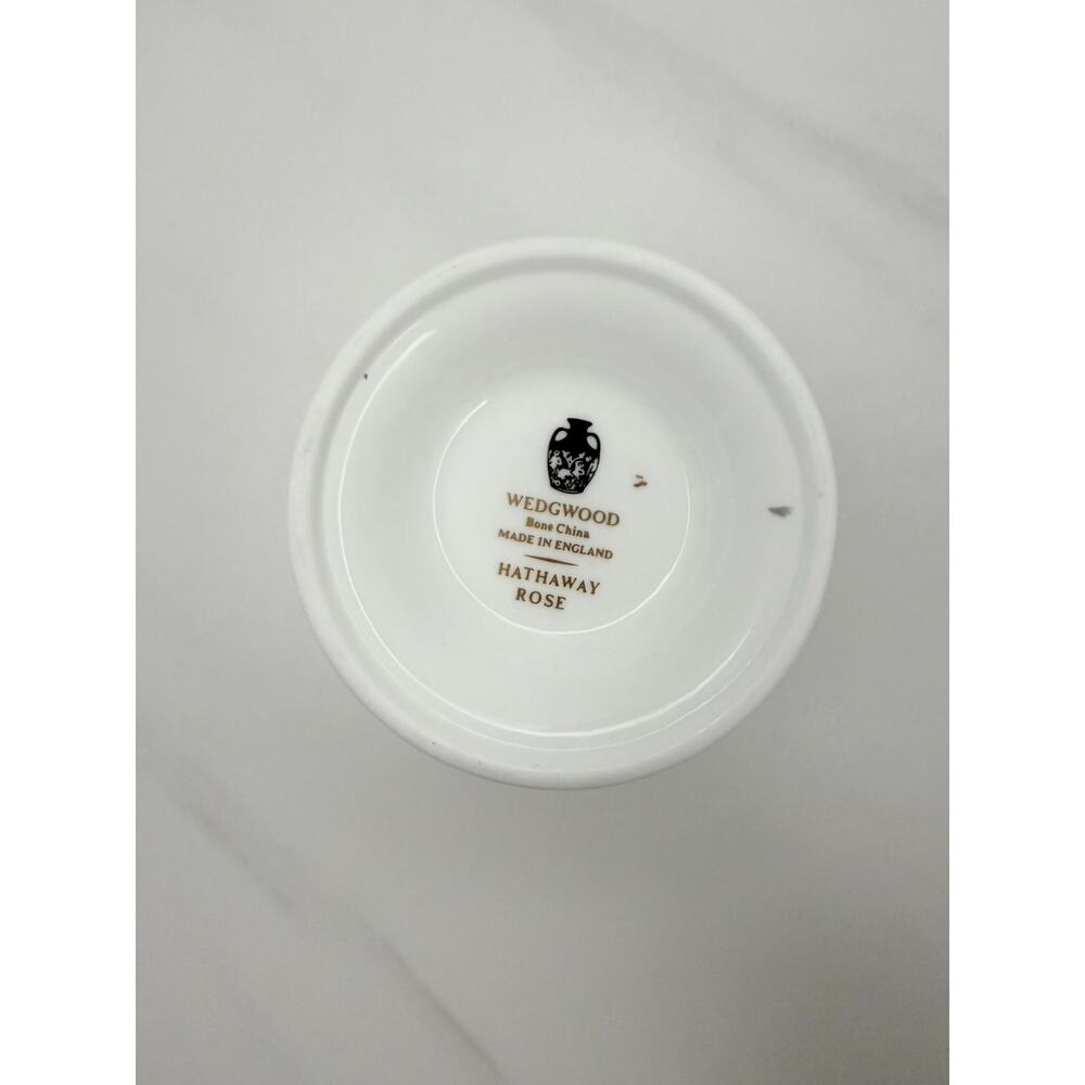 Wedgwood Hathaway Rose (Discontinued) Fine Bone China Small Vase Pink Rose - Picture 6 of 8